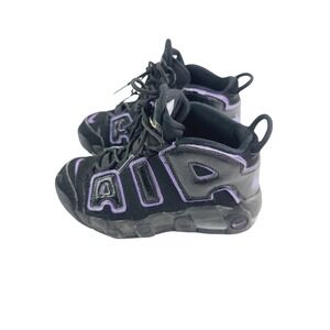 Nike Air Sneakers Youth, Size 1Y, Black/Purple Color.